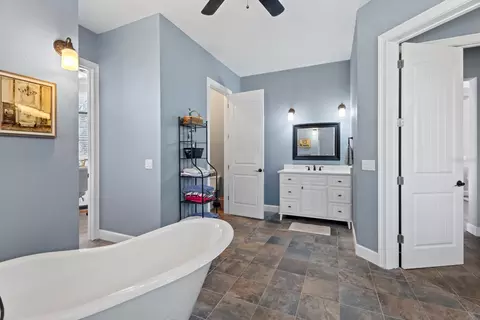 Bath - 2630 Franklin Rd, Saint Cloud, FL 34771 photo 1 of 6