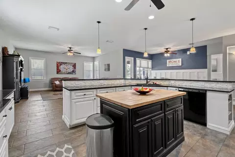 Kitchen - 2630 Franklin Rd, Saint Cloud, FL 34771 photo 2 of 5