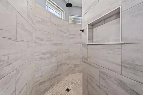 Bath - 2630 Franklin Rd, Saint Cloud, FL 34771 photo 3 of 6