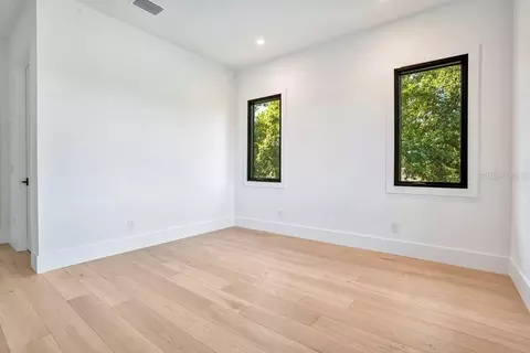 Bedroom - 8342 Boyla Ct, Windermere, FL 34786 photo 7 of 11