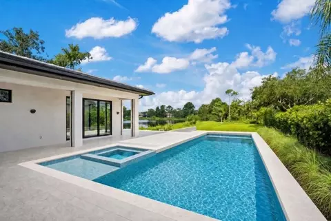 Exterior - 8342 Boyla Ct, Windermere, FL 34786 photo 4 of 10
