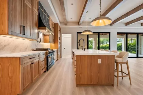 Kitchen - 8342 Boyla Ct, Windermere, FL 34786 photo 5 of 9