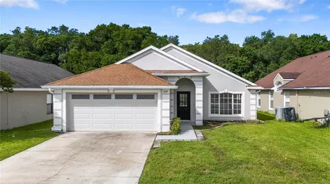 2016 Locust Berry Dr, Kissimmee, FL 34743