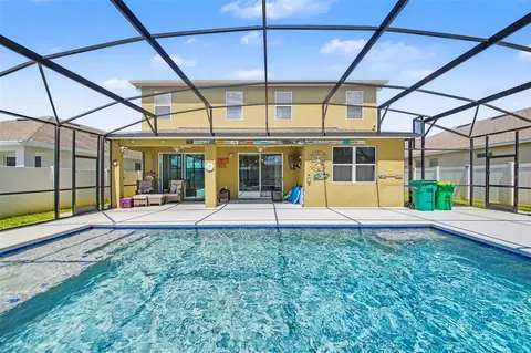 Exterior - 1374 Merion Dr, Mount Dora, FL 32757 photo 6 of 7