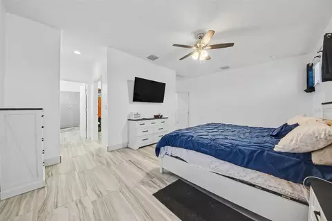 Bedroom - 1374 Merion Dr, Mount Dora, FL 32757 photo 2 of 5
