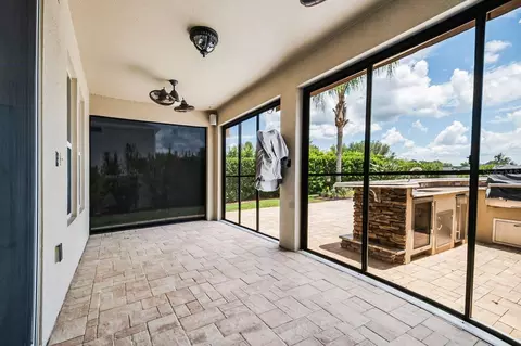 Exterior - 2629 Tree Meadow Loop, Apopka, FL 32712 photo 6 of 9