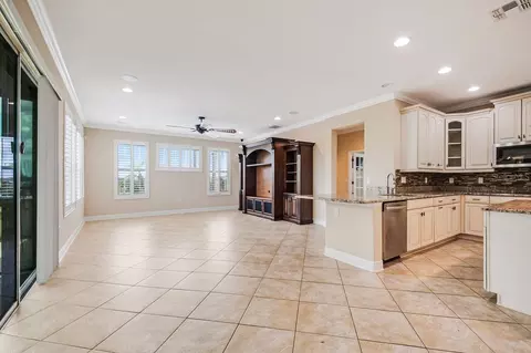 Living - 2629 Tree Meadow Loop, Apopka, FL 32712 photo 1 of 6