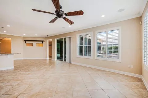 Living - 2629 Tree Meadow Loop, Apopka, FL 32712 photo 4 of 6