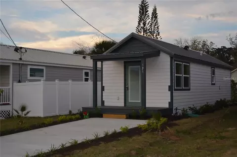 575 2nd St, Oviedo, FL 32765