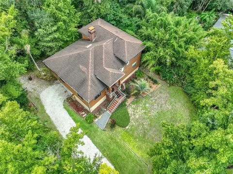 32519 Okaloosa Trl, Sorrento, FL 32776