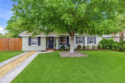 3913 W Wallace Ave, Tampa, FL 33611