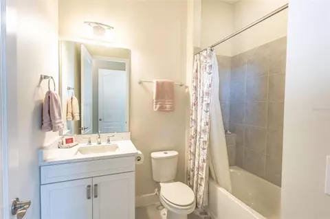 Bath - 2606 Meadowedge Loop, Saint Cloud, FL 34772 photo 1 of 8