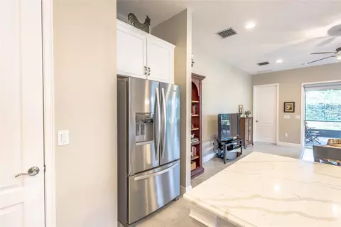 Kitchen - 2606 Meadowedge Loop, Saint Cloud, FL 34772 photo 6 of 10