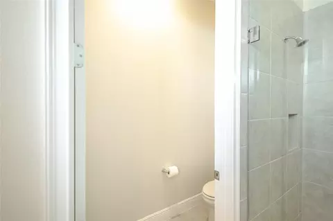 Bath - 2606 Meadowedge Loop, Saint Cloud, FL 34772 photo 5 of 8