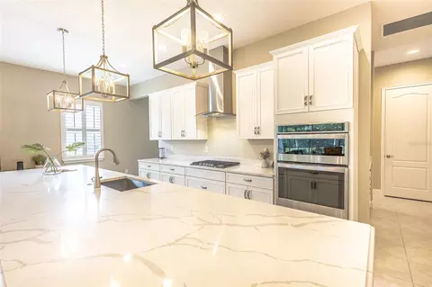 Kitchen - 2606 Meadowedge Loop, Saint Cloud, FL 34772 photo 3 of 10