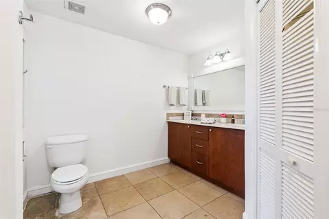 Bath - 9433 Palm Tree Dr, Windermere, FL 34786 photo 1 of 3