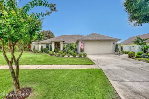5515 Oak Hollow Dr, Titusville, FL 32780