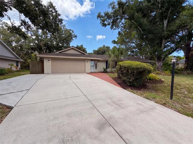 8028 Conservatory Cir, Sarasota, FL 34243
