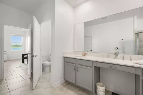 Bath - 3020 Ella Way, Saint Cloud, FL 34771 photo 2 of 5