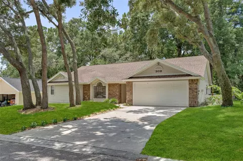 908 Oakwood Cv, Altamonte Springs, FL 32714