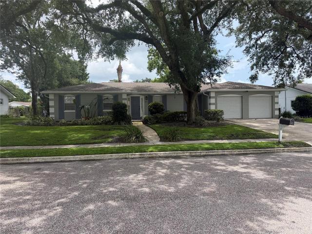 411 Monticello Dr, Altamonte Springs, FL 32701