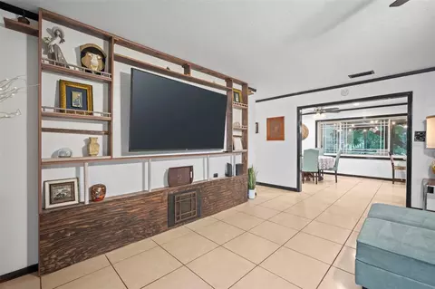 Living - 298-300 Orange Ave, Saint Cloud, FL 34769 photo 1 of 2