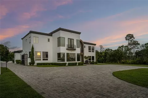 736 Lake Winnemissett Dr, Deland, FL 32724