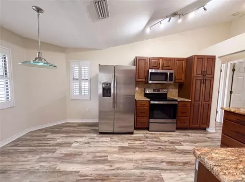 3430 55th Dr E, Bradenton, FL 34203 photo 4