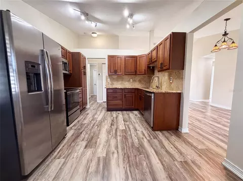 3430 55th Dr E, Bradenton, FL 34203 photo 5
