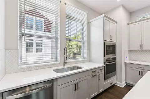 Kitchen - 1012 E Marks St, Orlando, FL 32803 photo 2 of 4