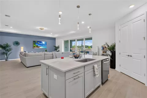 Kitchen - 5503 Banyan Bay Rd, Saint Cloud, FL 34771 photo 5 of 6