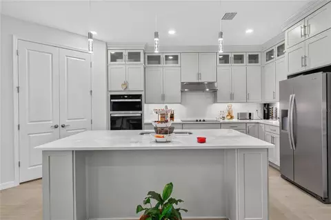 Kitchen - 5503 Banyan Bay Rd, Saint Cloud, FL 34771 photo 2 of 6