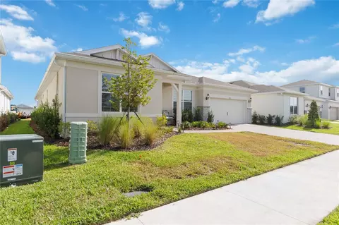 Exterior - 5503 Banyan Bay Rd, Saint Cloud, FL 34771 photo 4 of 13