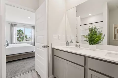 Bath - 5576 Taverna Loop, Winter Haven, FL 33884 photo 4 of 4