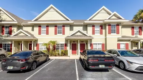 10020 Regent Park Dr #2405, Orlando, FL 32825
