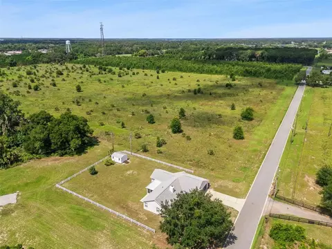 View/Area - 40932 Maxwell Rd, Umatilla, FL 32784 photo 7 of 12