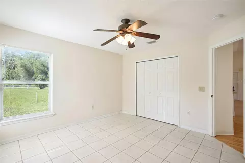Bedroom - 40932 Maxwell Rd, Umatilla, FL 32784 photo 3 of 3