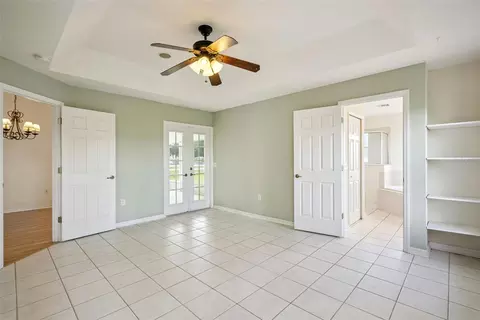 Bedroom - 40932 Maxwell Rd, Umatilla, FL 32784 photo 1 of 3
