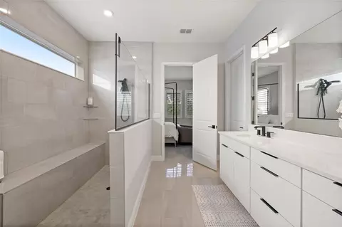 Bath - 3126 Vanguard Ct, Saint Cloud, FL 34771 photo 3 of 13