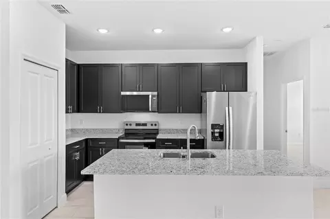 Kitchen - 2681 SW 161st Loop, Ocala, FL 34473 photo 2 of 4