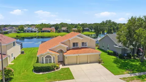 13494 Falcon Pointe Dr, Orlando, FL 32837