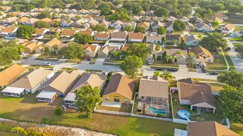 View/Area - 10625 Cami Ct, Riverview, FL 33578 photo 5 of 7