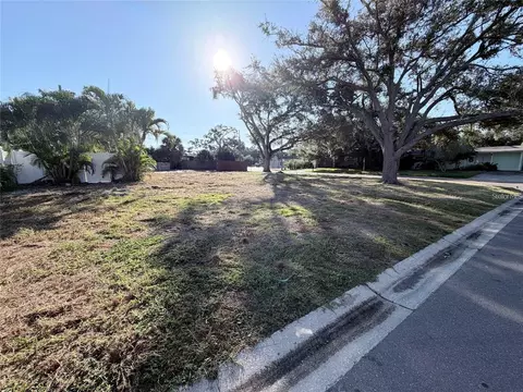 3626 S Omar Ave, Tampa, FL 33629