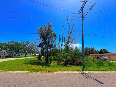 925 Grand Ave, Sebring, FL 33870