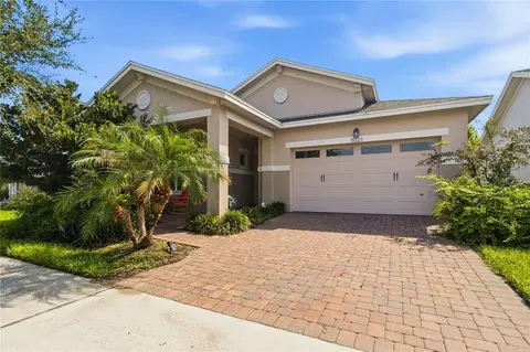 Exterior - 5023 Sunfalls Ave, Saint Cloud, FL 34769 photo 4 of 14