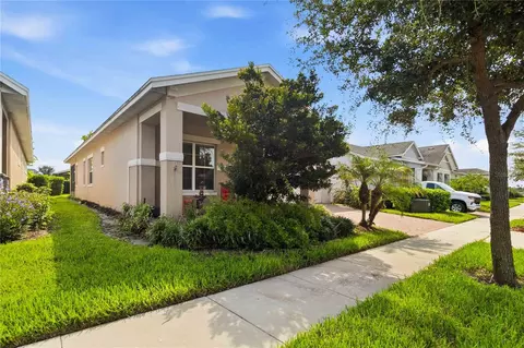 Exterior - 5023 Sunfalls Ave, Saint Cloud, FL 34769 photo 5 of 14