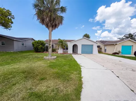 7428 Mako Dr, Hudson, FL 34667