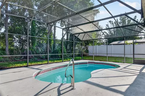 Exterior - 19337 Spring Oak Dr, Eustis, FL 32736 photo 9 of 14