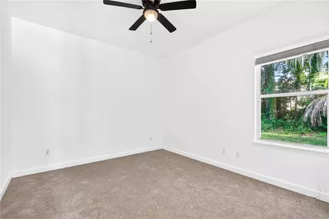 Bedroom - 19337 Spring Oak Dr, Eustis, FL 32736 photo 9 of 11