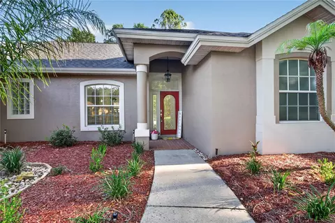 Exterior - 19337 Spring Oak Dr, Eustis, FL 32736 photo 4 of 14